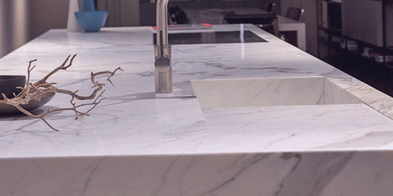 Mármoles de Denia que dan forma a hogares con alma mediterránea Mármoles de Denia que dan forma a hogares con alma mediterránea